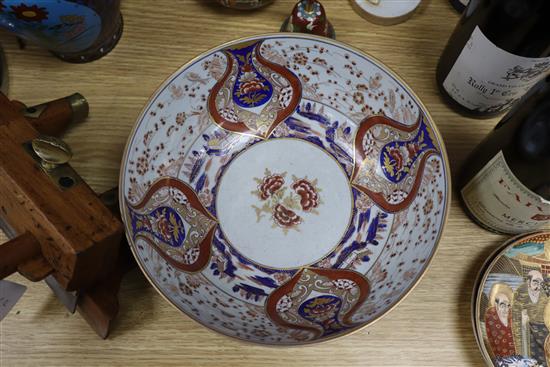 A quantity of Oriental wares including Cloisonne and Satsuma, and a Samson bowl tallest 30cm